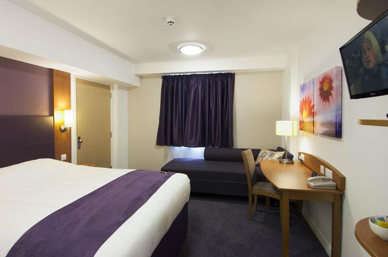 Premier Inn Premier Inn Preston South Bamber Bridge Экстерьер фото